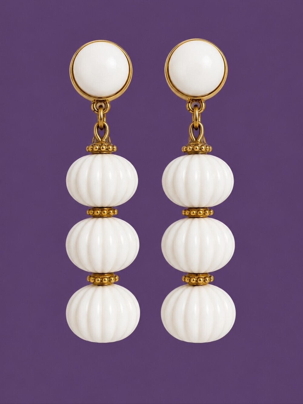 Vtg MONET White Ribbed Plastic Beaded Clip-on Earrings